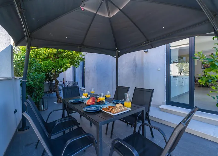 Lemon Garden - In Dubrovnik مْليني