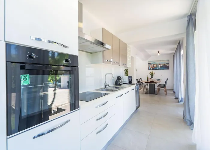 Lemon Garden - In Dubrovnik * مْليني